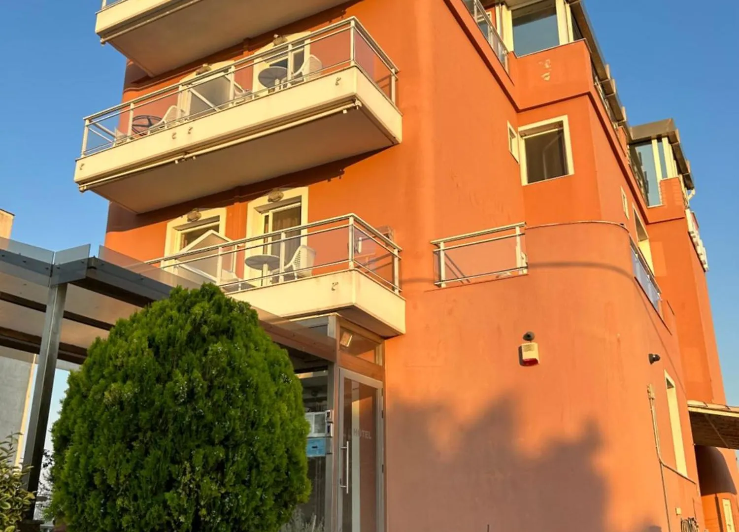 Perea Hotel Peraía 0*,